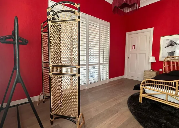 Hotel Romantic Rouge - With Round Bath 3*